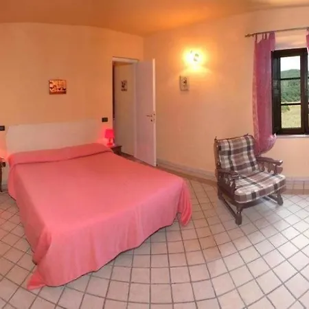 With One Bedroom, Kitchen, Bathroom Garden And Shared Pool