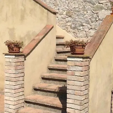 With One Bedroom, Kitchen, Bathroom Garden And Shared Pool Ferienhaus Chianni