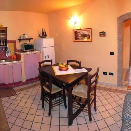 With One Bedroom, Kitchen, Bathroom Garden And Shared Pool * كياني