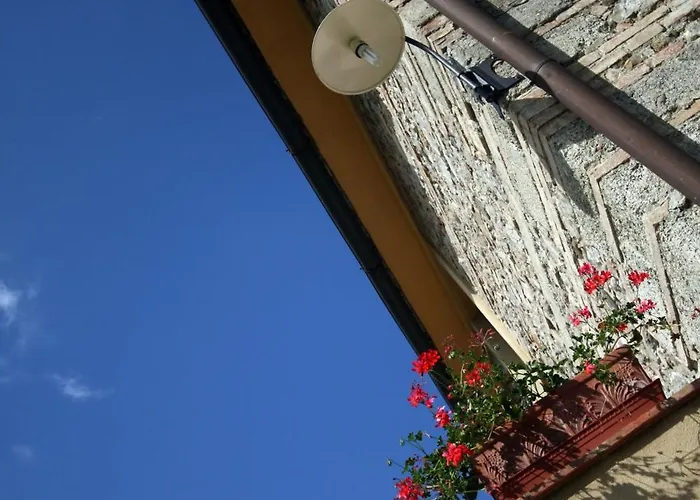 With One Bedroom, Kitchen, Bathroom Garden And Shared Pool