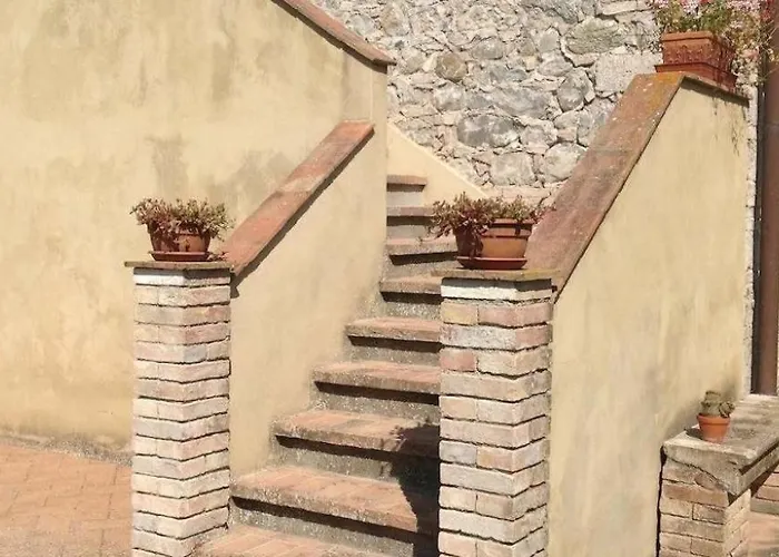 With One Bedroom, Kitchen, Bathroom Garden And Shared Pool 度假居 基亚恩尼